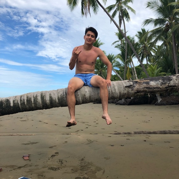 Meet your Posher, Victor - Picture 3 of 3